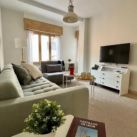 Feeling Lope De Fenar Apartment